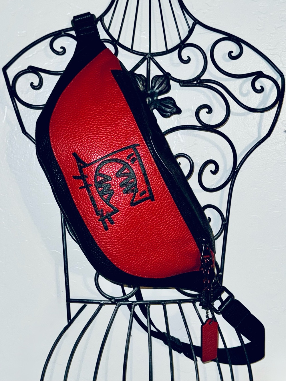 Coach x Guang Yu Warren Belt Bag - red/black Graffiti Style Rexy 2020 - like New - Picture 13 of 16